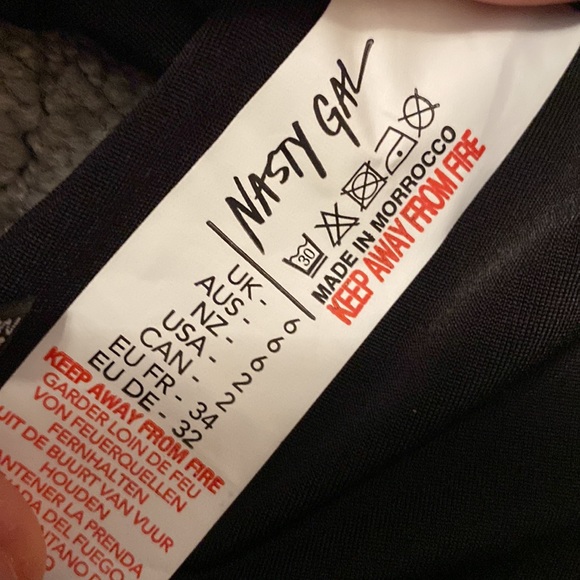 🦋4/$20 SALE - NWT Ring Halter Neck Bra Top from Nasty Gal - Picture 6 of 6